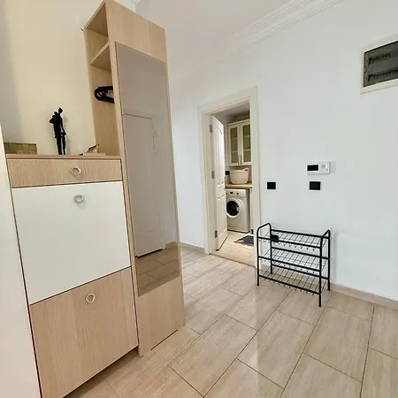 Sa Apartments! 2bd Flat 150m To The *