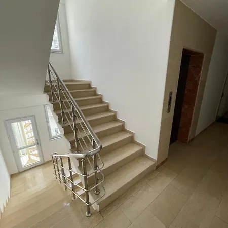 Apartamento Sa Apartments! 2bd Flat 150m To The