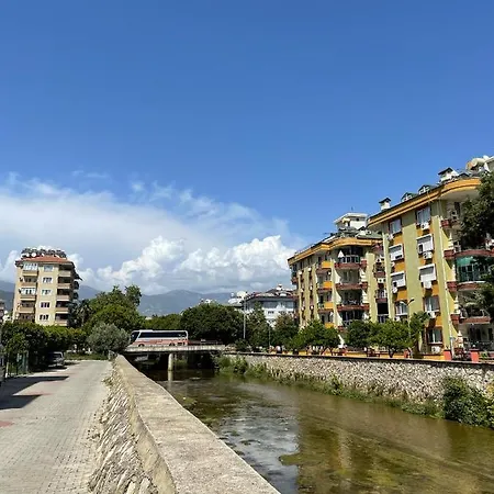 Sa Apartments! 2bd Flat 150m To The *