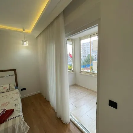 Apartamento Sa Apartments! 2bd Flat 150m To The