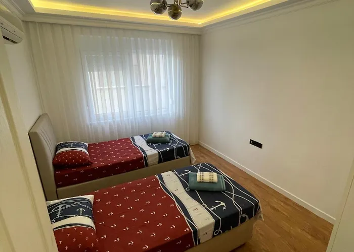 Апартаменти Sa Apartments! 2bd Flat 150m To The *